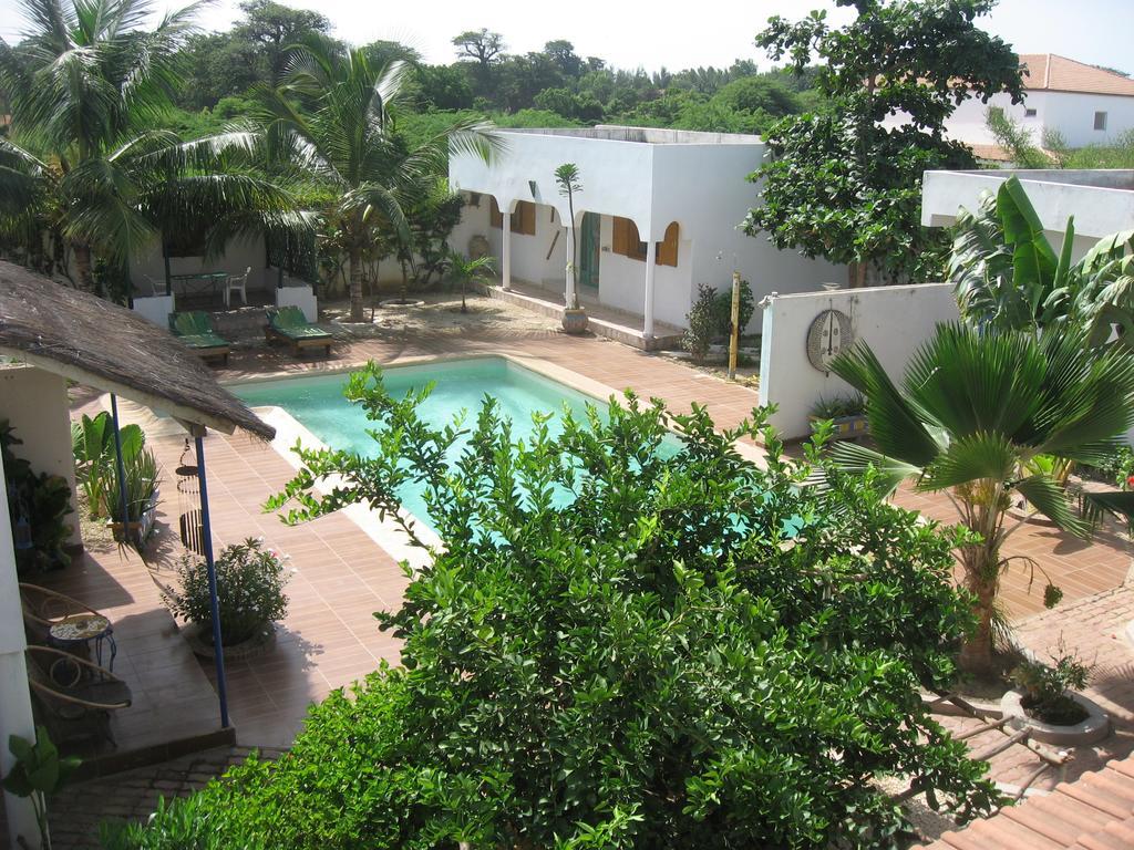 Babao Hotel M'Bour Bagian luar foto