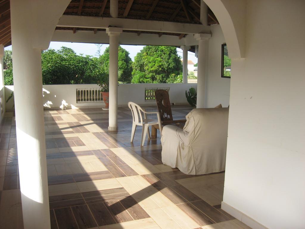 Babao Hotel M'Bour Ruang foto
