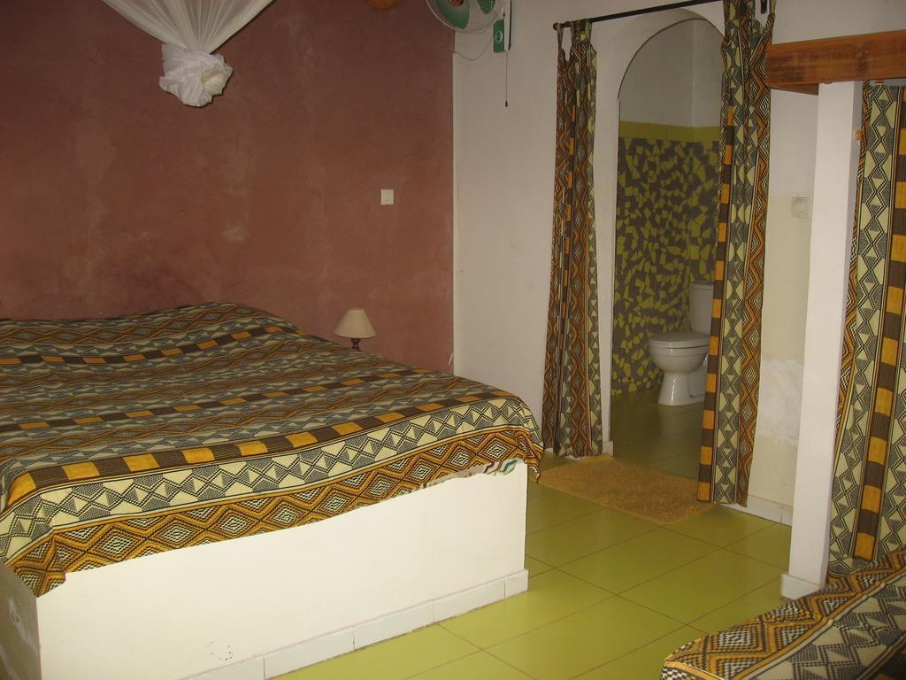 Babao Hotel M'Bour Ruang foto