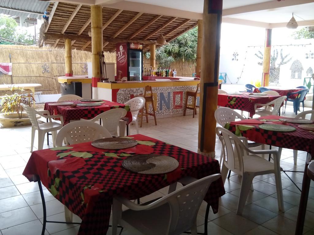 Babao Hotel M'Bour Bagian luar foto